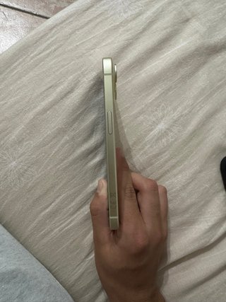 iPhone 15 128GB