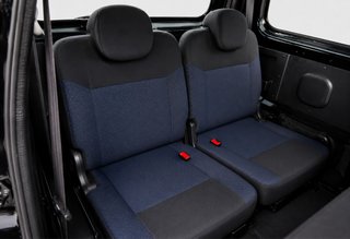 Nissan NV200 2010
