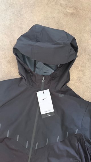 Chaqueta Nike AeroSwift Aerogami Negra