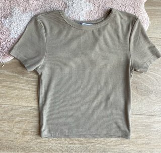 Camiseta Zara verde manga corta talla XS