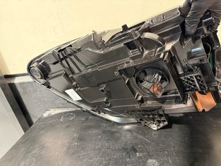 Faro delantero derecho original Porsche.