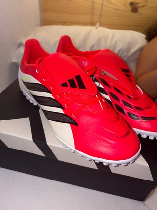 Botas de fútbol Adidas Predator talla 42