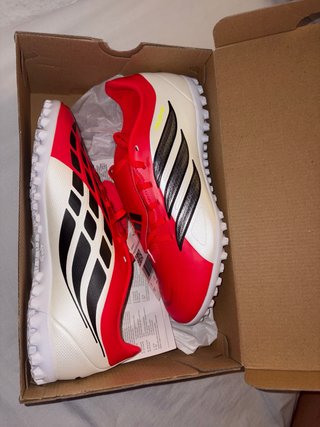 Botas de fútbol Adidas Predator talla 42