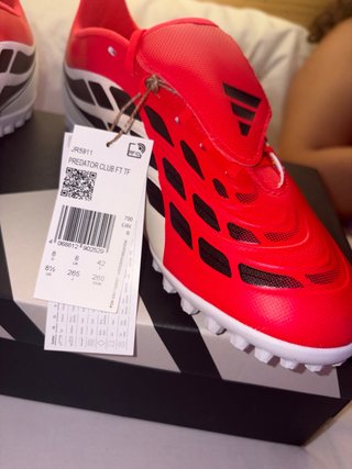 Botas de fútbol Adidas Predator talla 42