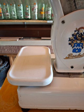 Báscula de tienda Berkel antigua