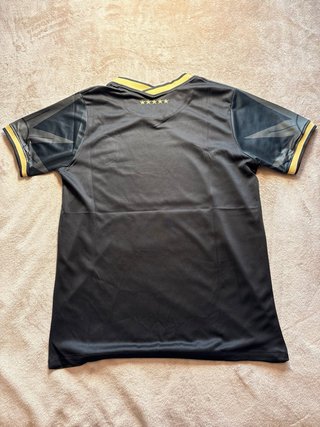 Camiseta Brasil x Stüssy Negra Dorada Talla M