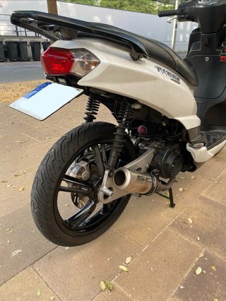 Peugeot Tweet 125i