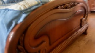 Estructura de cama con cabecero y somier