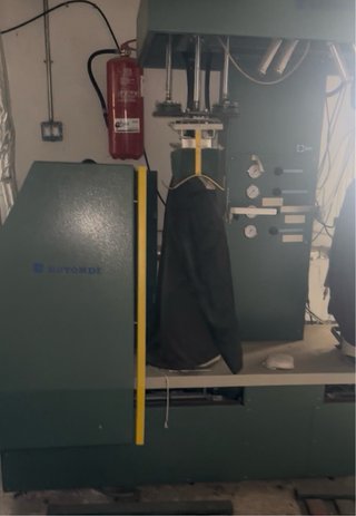Máquinas Industriales de Tintorería y Confección