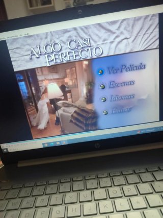 Algo Casi Perfecto DVD (Español)