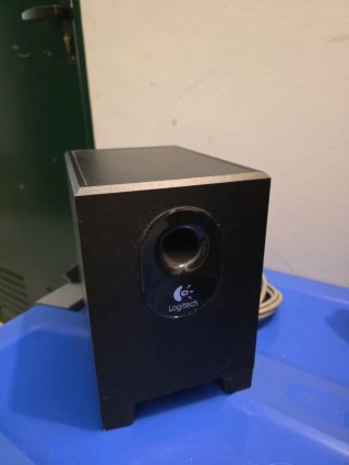 Logitech 2.1 Subwoofer y Altavoces
