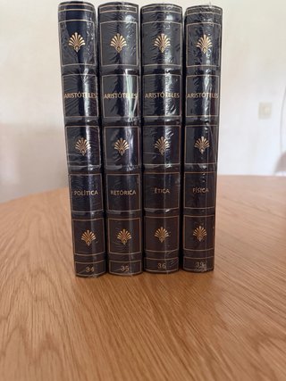 Lote de libros de filosofía griega