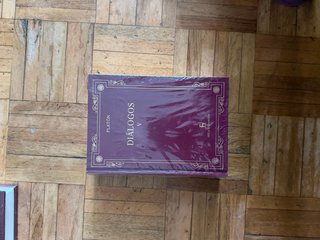 Lote de libros de filosofía griega.