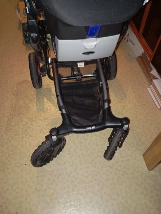 Carro de bebé con silla de coche