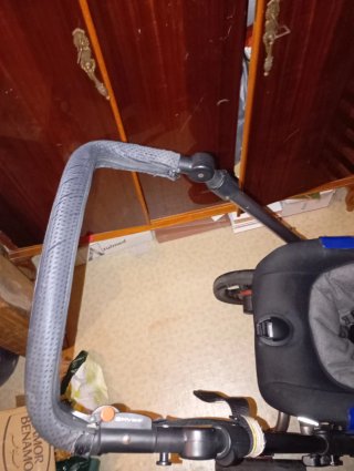 Carro de bebé con silla de coche