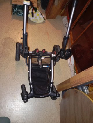 Carro de bebé con silla de coche