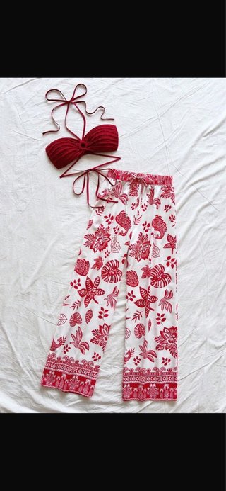 Conjunto de verano rojo y blanco