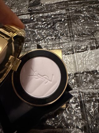 Lote Huda Beauty y YSL: Polvos y Colorete