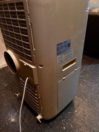 Aire Acondicionado Potente Beige/Negro