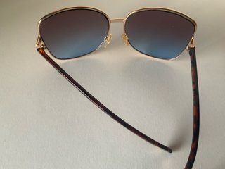 Gafas de sol Mango doradas y moradas