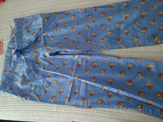 Pantalones de pijama florales azules