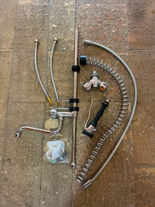 Grifo de Ducha Dos Aguas con grifo de cocina