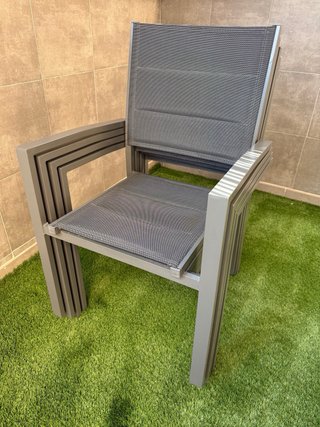 Tavolo da giardino e 4 sedie