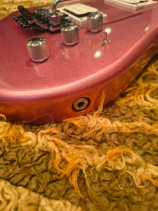 Guitarra Kramer Pacer Rosa Metálico