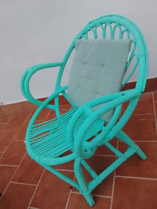 Silla de terraza ratán color turquesa 10€