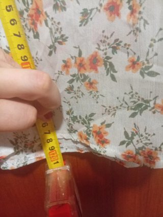 vestido estilo romántico. Lefties L