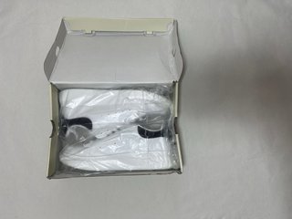 Alexander McQueen Zapatillas Blancas y Negras