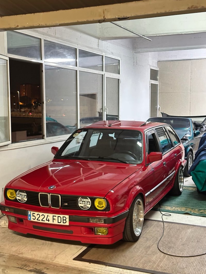BMW Serie 3 1990 - foto 1