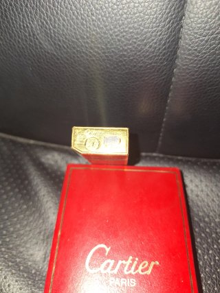 Mechero Cartier Baño Oro 24k