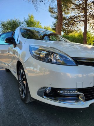 Renault Grand Scenic 2015