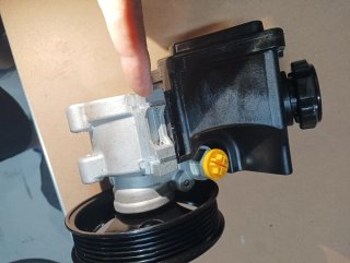 Bomba dirección SsangYong Rodius 2007-2013