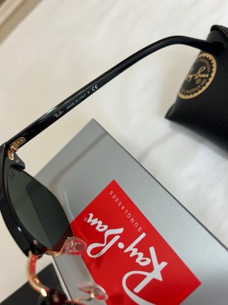 Gafas Clubmaster Ray-Ban Negras y Doradas