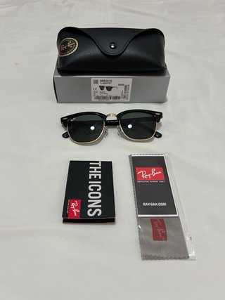 Gafas Clubmaster Ray-Ban Negras y Doradas