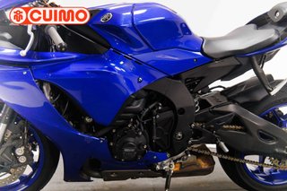 YAMAHA YZF R1