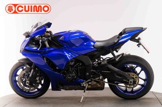 YAMAHA YZF R1