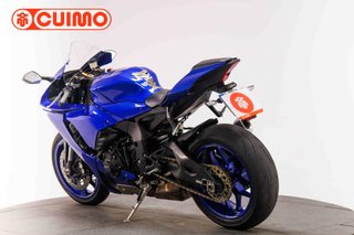 YAMAHA YZF R1