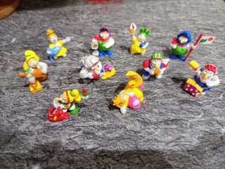 Lote 2 Colecciones Kinder Sorpresa Figuras