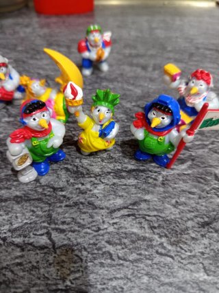 Lote 2 Colecciones Kinder Sorpresa Figuras