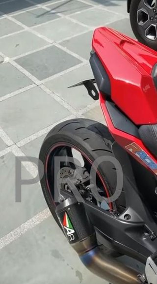 Sistema de escape HONDA CBR650