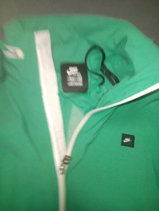 Sudadera Nike Verde con Capucha