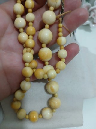 Collana antica e preziosa perle beige e oro
