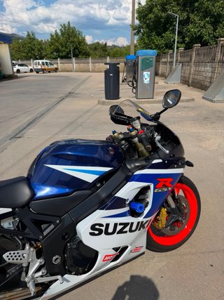 Suzuki GSXR 600 K5 ACEPTO CAMBIOS !