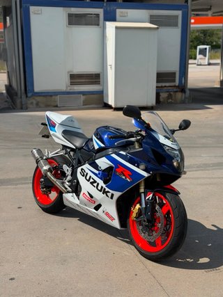 Suzuki GSXR 600 K5 ACEPTO CAMBIOS !