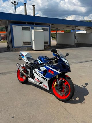 Suzuki GSXR 600 K5 ACEPTO CAMBIOS !