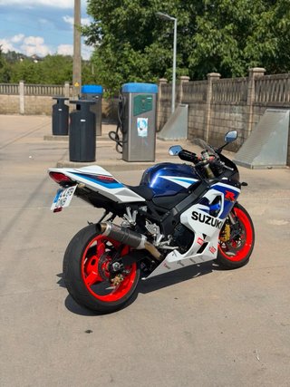 Suzuki GSXR 600 K5 ACEPTO CAMBIOS !