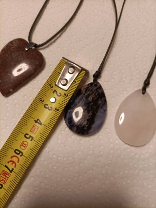 Lote 5 Colgantes Minerales Naturales + 1 Cordón